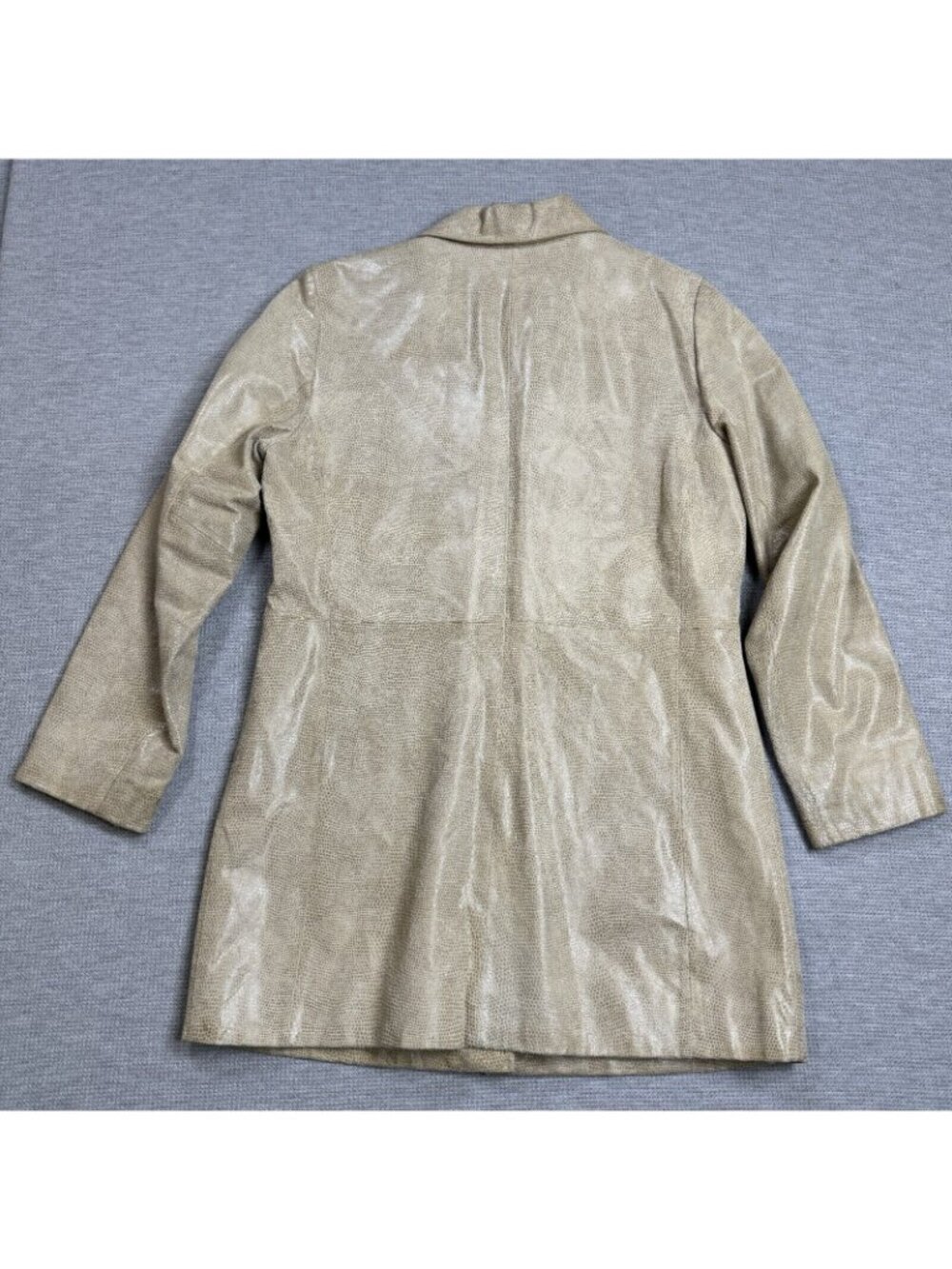 Colebrook & Co Leather Coat Womens Size M Tan Snakeskin Button Front Lined Beige - Picture 5 of 16